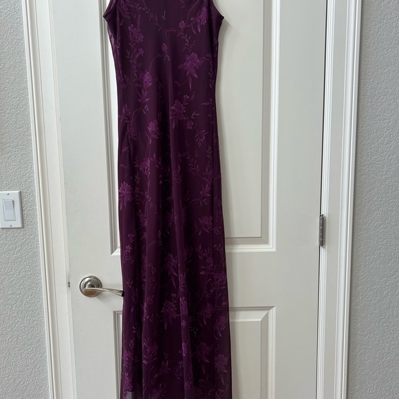 Vintage City Triangles floral sheer maxi dress. Whimsigoth. Vampy. Y2k. Purple - Picture 6 of 13